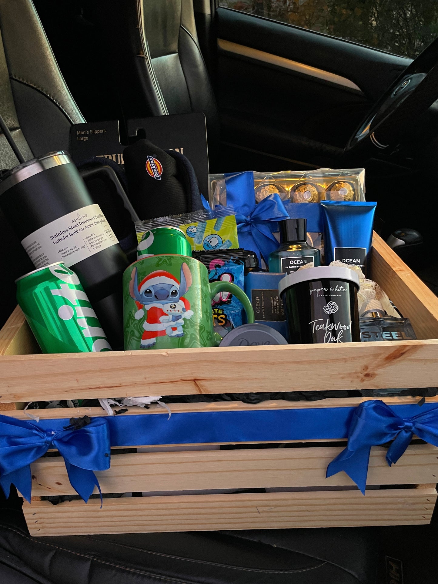 Men large pampering basket ￼