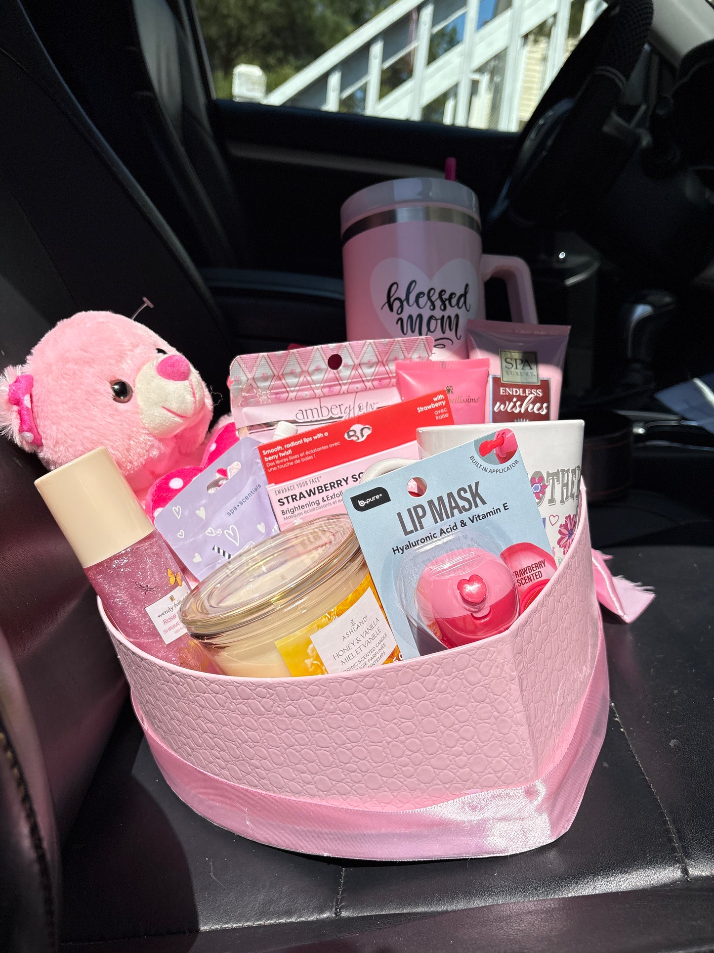 Mother’s Day gift box🌸
