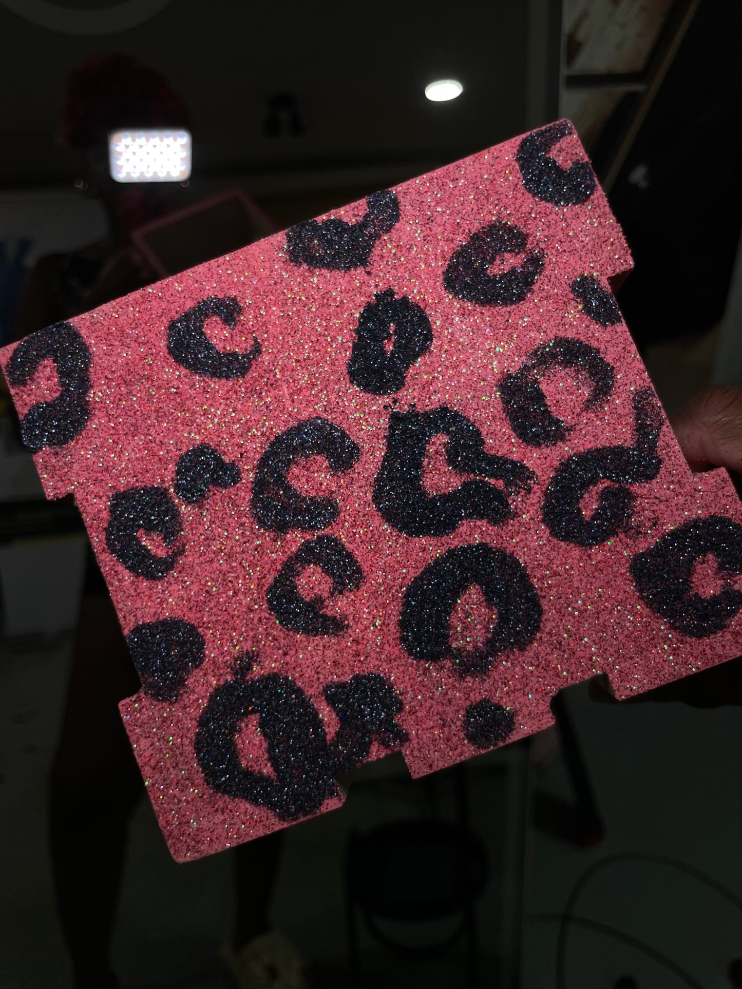 Pink glitter cheetah print crate 🐆🎀💕