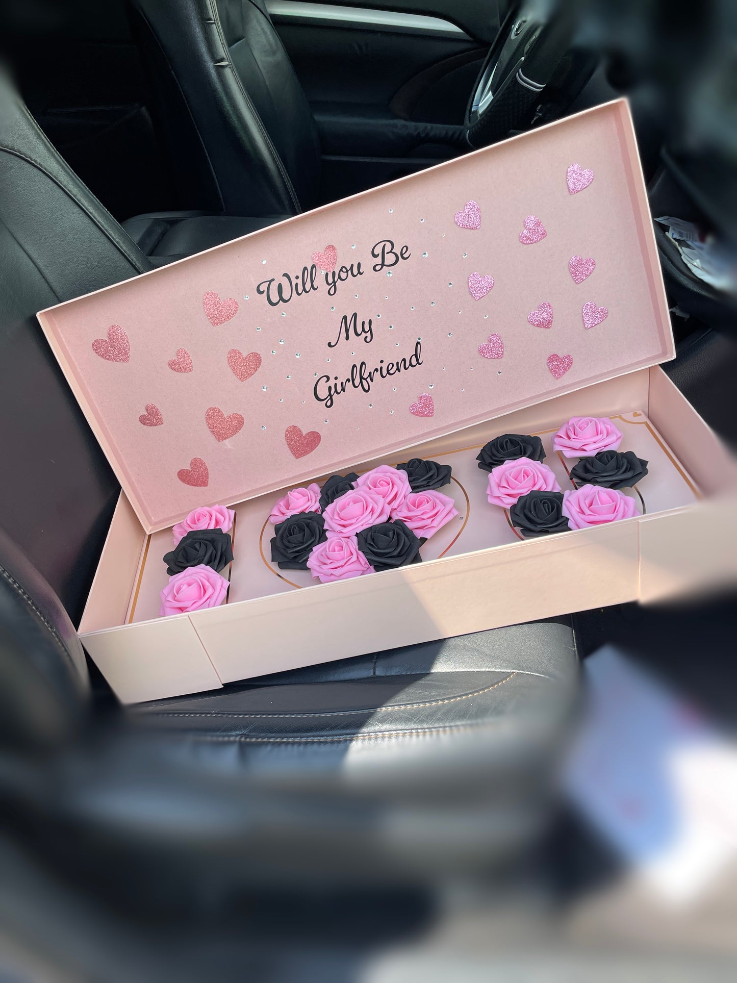 “I LOVE U” proposal box